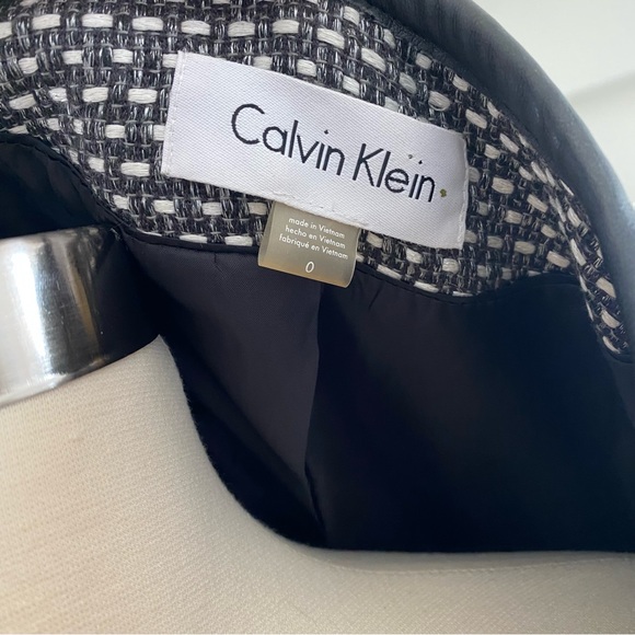 Calvin Klein work cape blazer - Picture 3 of 5